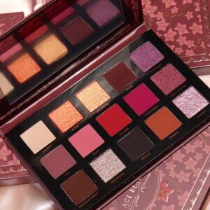 Ace Beaute Mystic Romance Eyeshadow Palette
